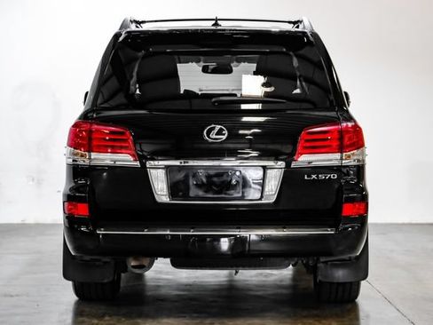 Used 2014 Lexus LX 570 4WD image 12