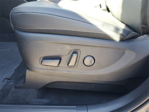 New 2025 Kia Telluride S image 16