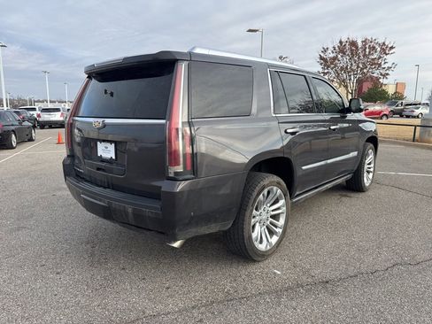 Used 2018 Cadillac Escalade Premium Luxury w/ LPO, Radiant Package image 6
