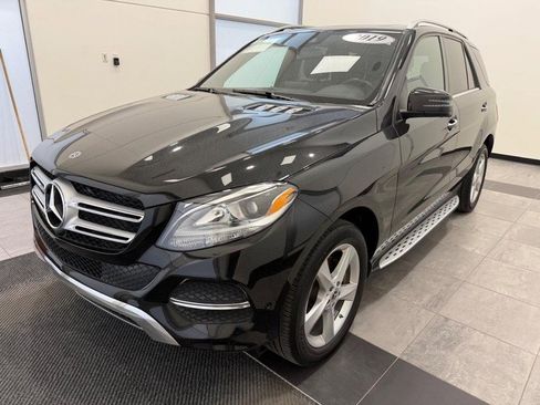 Used 2019 Mercedes-Benz GLE 400 4MATIC image 6