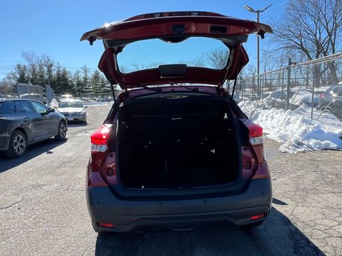 Used 2020 Nissan Kicks SV FWD image 8