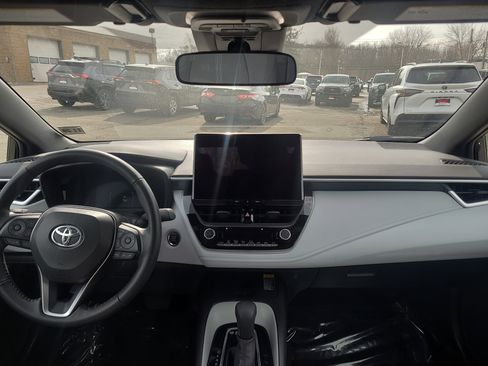 Certified 2025 Toyota Corolla SE w/ SE Premium Package image 18