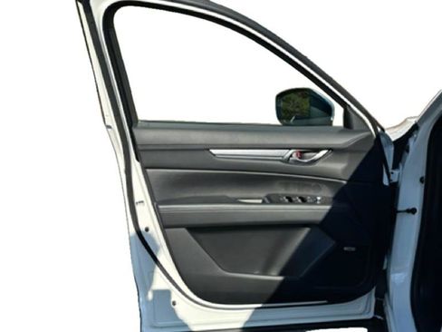 New 2025 MAZDA CX-5 AWD 2.5 S w/ Premium Plus Pkg image 6