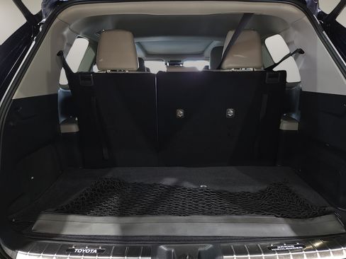 Certified 2025 Toyota Grand Highlander AWD image 14