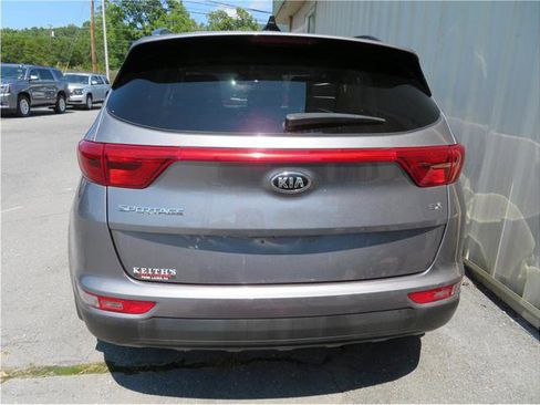 Used 2018 Kia Sportage EX w/ EX Premium Package image 18