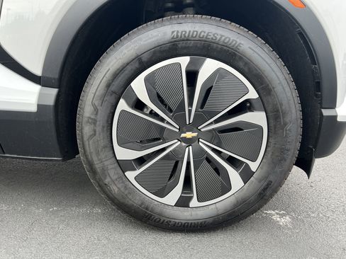 New 2025 Chevrolet Blazer EV LT image 10