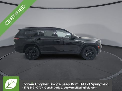 Certified 2025 Jeep Grand Cherokee L Limited w/ Black Appearance Package image 9