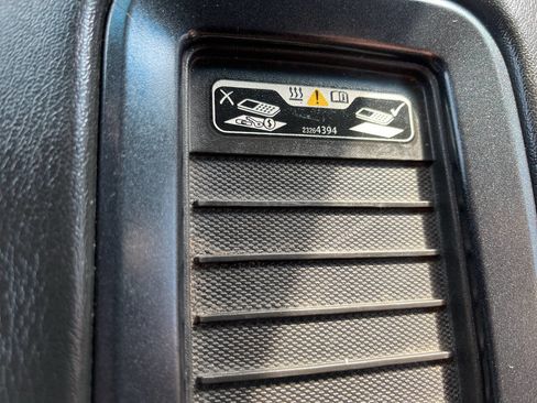 Used 2015 Chevrolet Suburban LT image 27