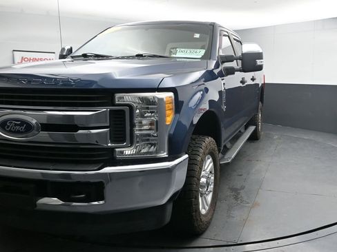 Used 2017 Ford F250 XL w/ STX Appearance Package image 4
