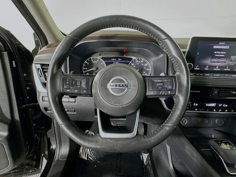Used 2021 Nissan Rogue SV w/ Premium Package FWD image 15