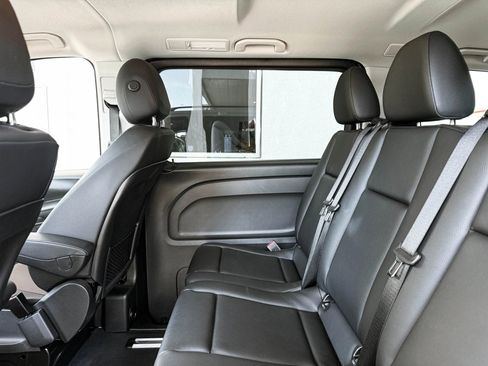 Used 2023 Mercedes-Benz Metris Passenger image 27