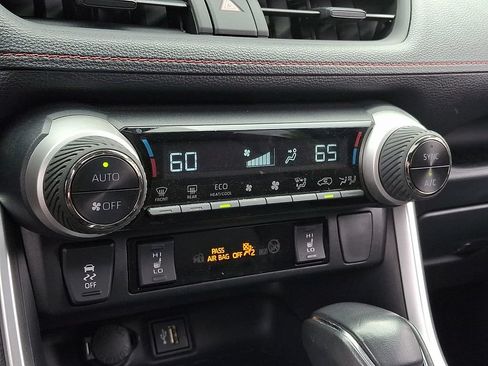Certified 2024 Toyota RAV4 SE w/ Weather & Moonroof Package AWD/4WD image 19