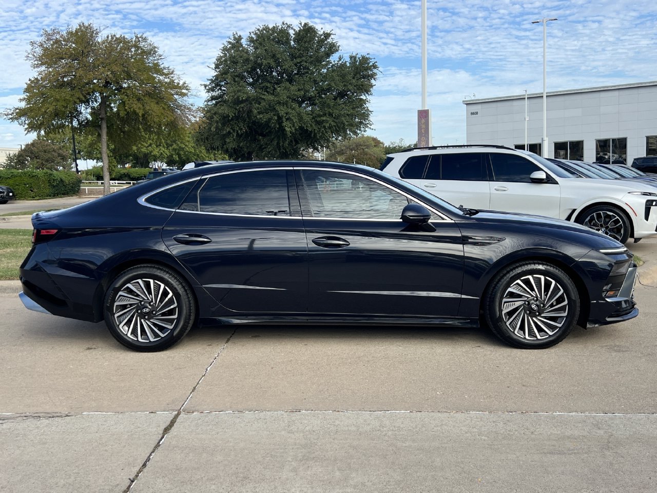 Used 2024 Hyundai Sonata SEL FWD image 3