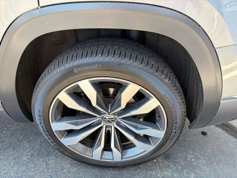 Used 2021 Volkswagen Atlas SEL Premium AWD/4WD image 15