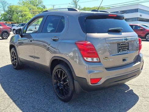 Used 2022 Chevrolet Trax LT w/ Sport Edition AWD/4WD image 5