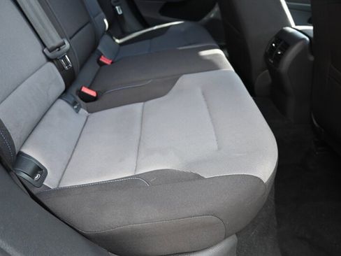 Used 2016 Volkswagen e-Golf SE w/ DC Fast Charging Package image 47