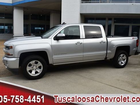 Used 2018 Chevrolet Silverado 1500 LT w/ All Star Edition image 6