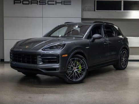 New 2026 Porsche Cayenne E-Hybrid AWD/4WD image 1