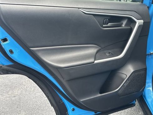 Certified 2021 Toyota RAV4 LE FWD image 6