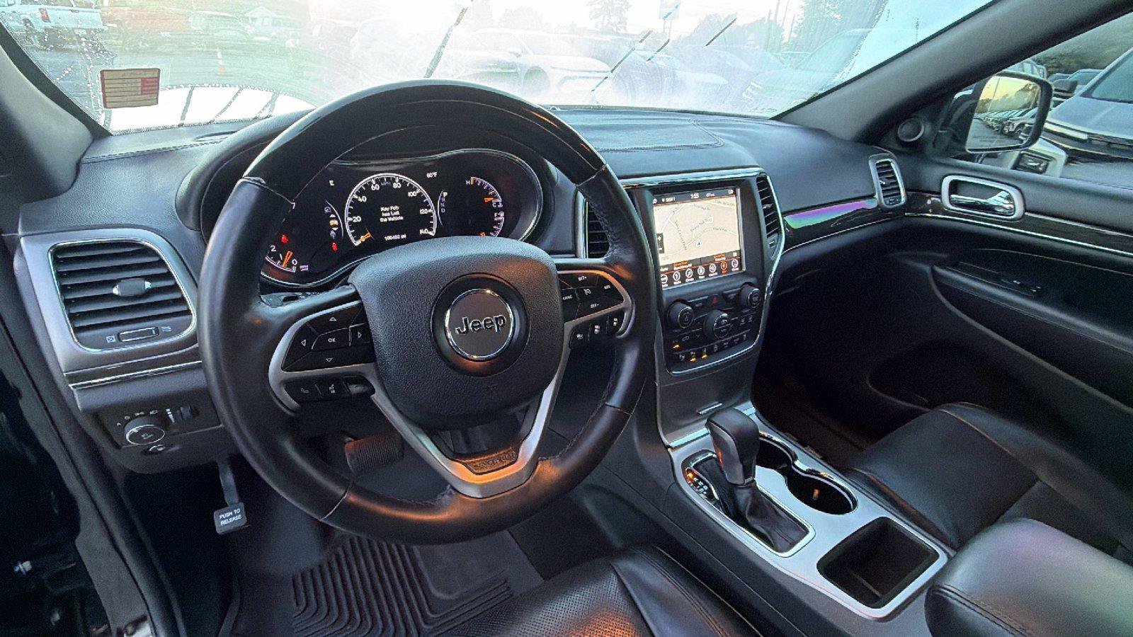 Used 2018 Jeep Grand Cherokee Overland RWD image 25