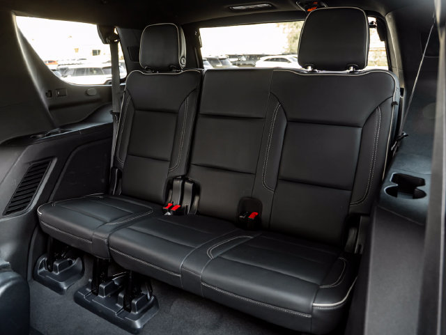 Used 2021 Chevrolet Tahoe Premier AWD/4WD image 32