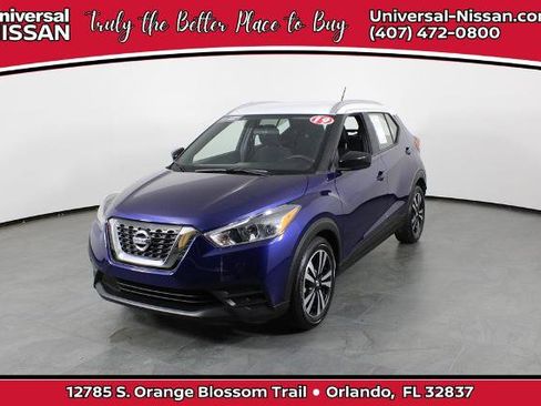 Certified 2019 Nissan Kicks SV image 1
