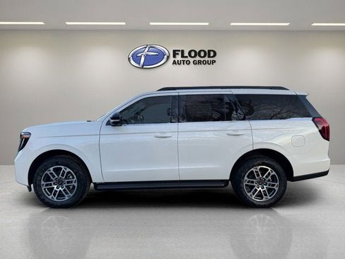 New 2026 Ford Expedition Active image 5