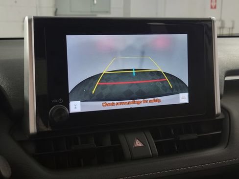 Used 2025 Toyota RAV4 XLE w/ Convenience Package FWD image 20
