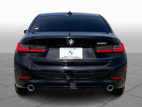 Used 2020 BMW 330i Sedan w/ Premium Package image 4