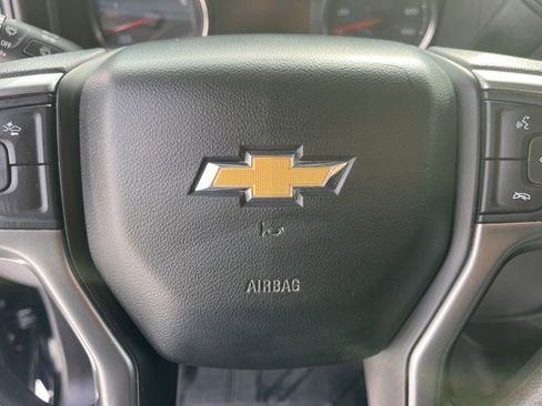 Used 2021 Chevrolet Silverado 2500 Custom w/ Custom Value Package image 22