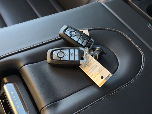 New 2025 Ford Expedition Platinum w/ Stealth Appearance Package image 83