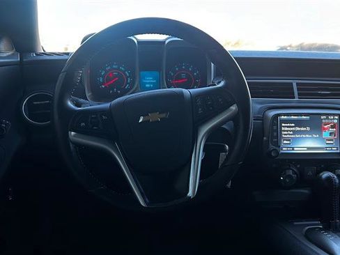 Used 2014 Chevrolet Camaro LT image 9