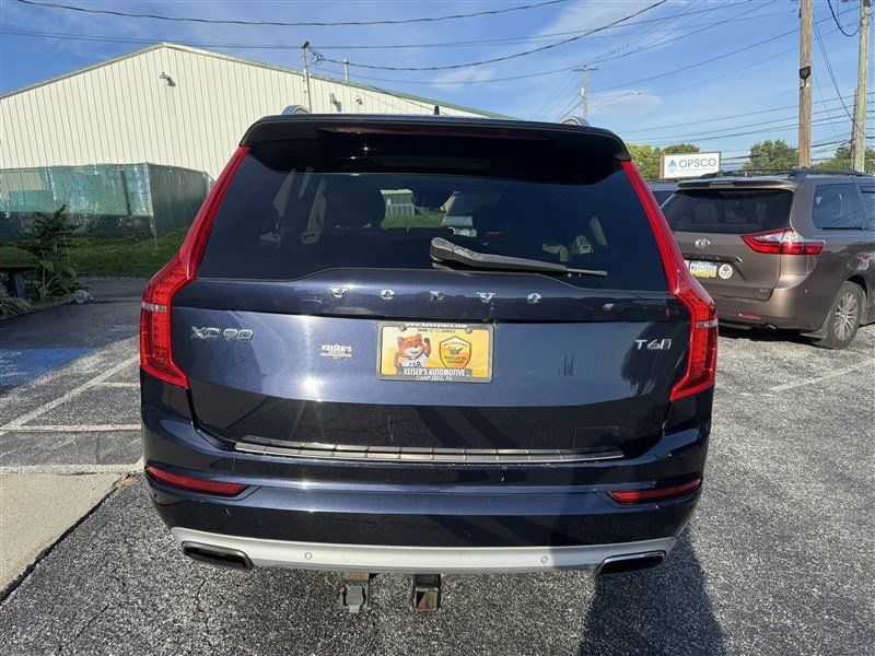 Used 2017 Volvo XC90 T6 Momentum w/ Vision Package AWD/4WD image 7