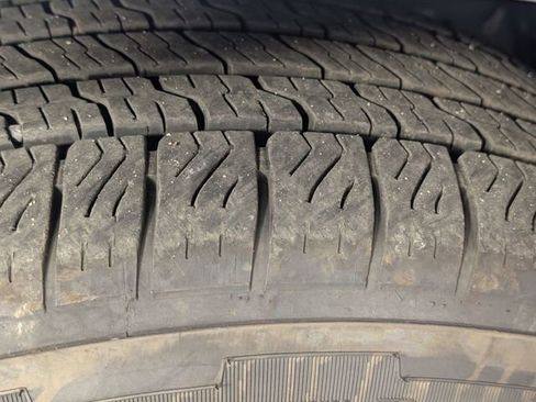 Used 2025 Ford Expedition Platinum AWD/4WD image 9