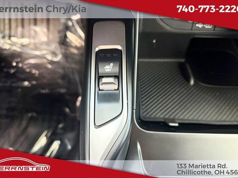 Used 2025 Kia Sorento S AWD/4WD image 21
