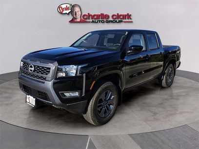 New 2025 Nissan Frontier SV w/ SV Convenience Package