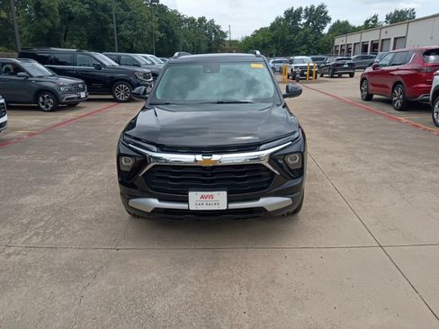 Used 2025 Chevrolet TrailBlazer LT AWD/4WD image 5