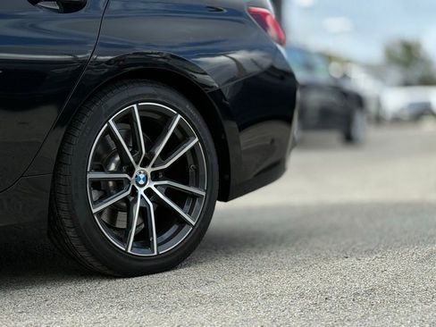 Used 2019 BMW 330i Sedan image 3