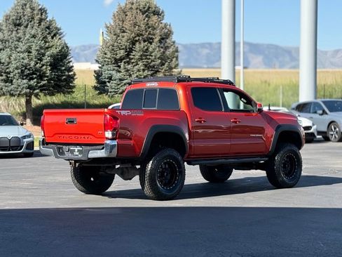 Used 2016 Toyota Tacoma TRD Off-Road w/ Towing Package AWD/4WD image 5