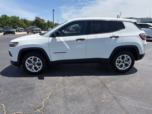 Used 2025 Jeep Compass Sport AWD/4WD image 5