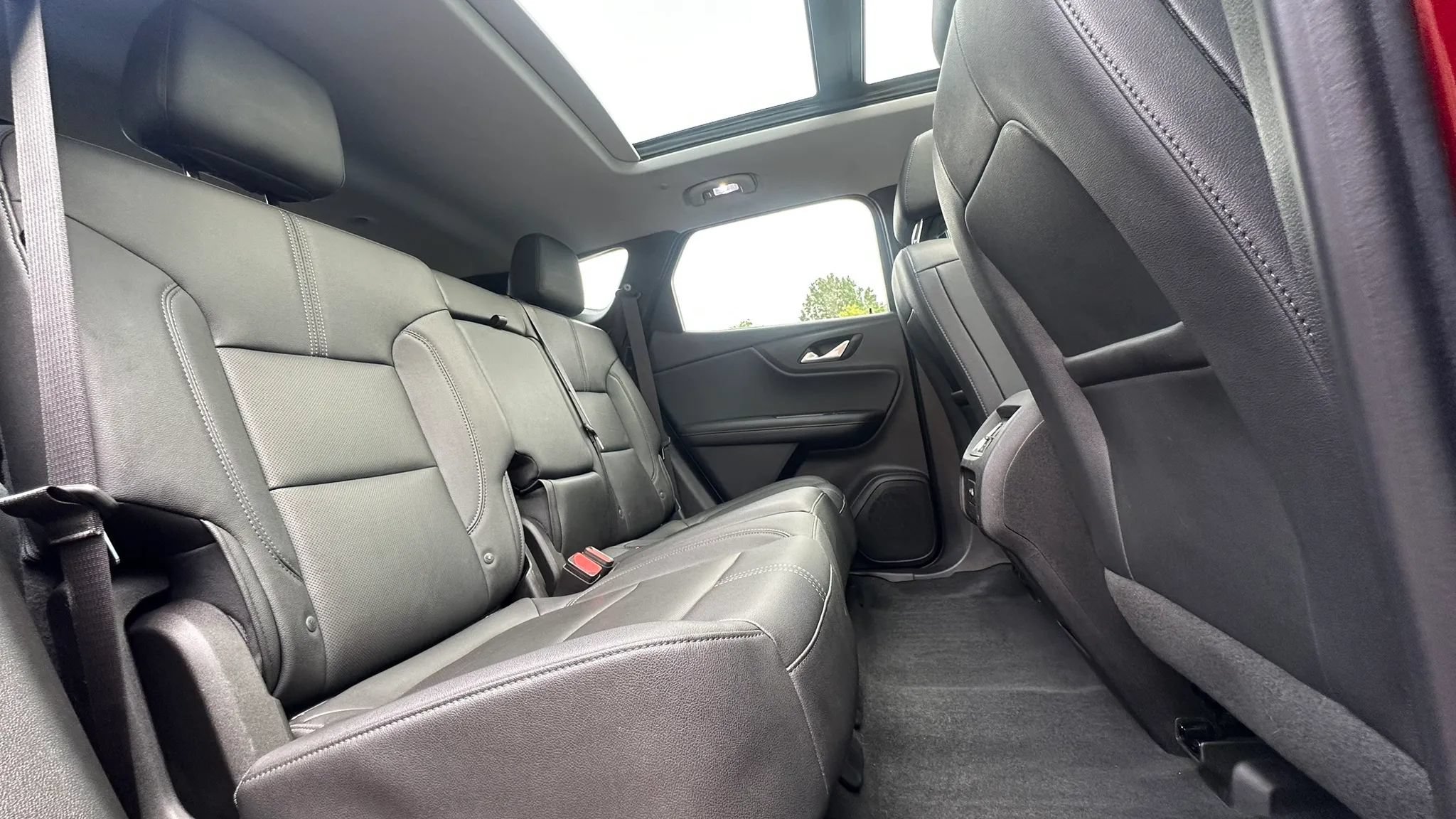 Used 2022 Chevrolet Blazer LT AWD/4WD image 28