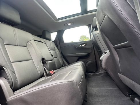 Used 2022 Chevrolet Blazer LT AWD/4WD image 28