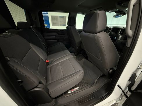 Used 2022 Chevrolet Silverado 1500 Custom Trail Boss w/ LPO, Dark Essentials Package image 6