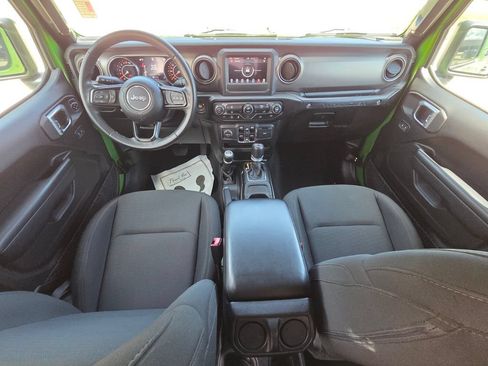 Used 2019 Jeep Wrangler Unlimited Sport S AWD/4WD image 25