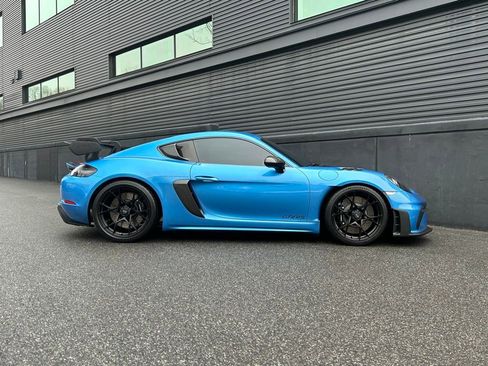 Certified 2025 Porsche 718 Cayman GT4 RS image 11