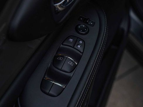 Used 2016 Nissan Murano Platinum image 23