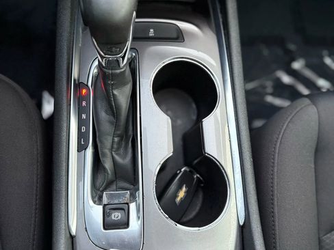 Used 2022 Chevrolet Malibu LT image 30