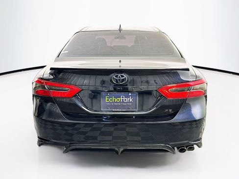 Used 2020 Toyota Camry SE image 7