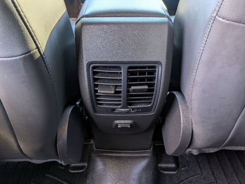 Certified 2019 Ford Escape SEL image 19