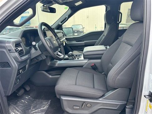 New 2025 Ford F150 XLT w/ Equipment Group 302A MID image 18